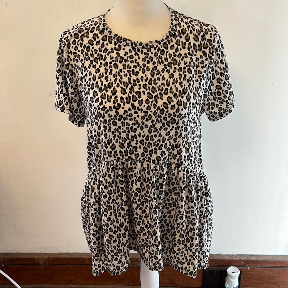 gaze animal print short sleeve top Size M EUC
